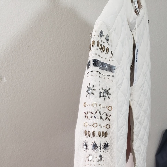 Embedded sleeve jacket - Picture 4 of 4